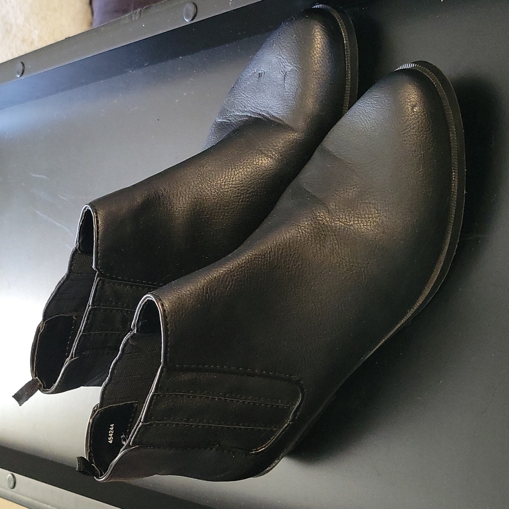GAP Black Ankle Boots Size 8